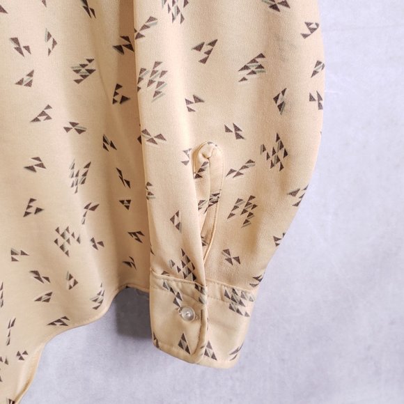 Vtg K-Mart Men's Large (Approx) Abstract Geometric Polyester Knit Dress Shirt - Picture 3 of 5